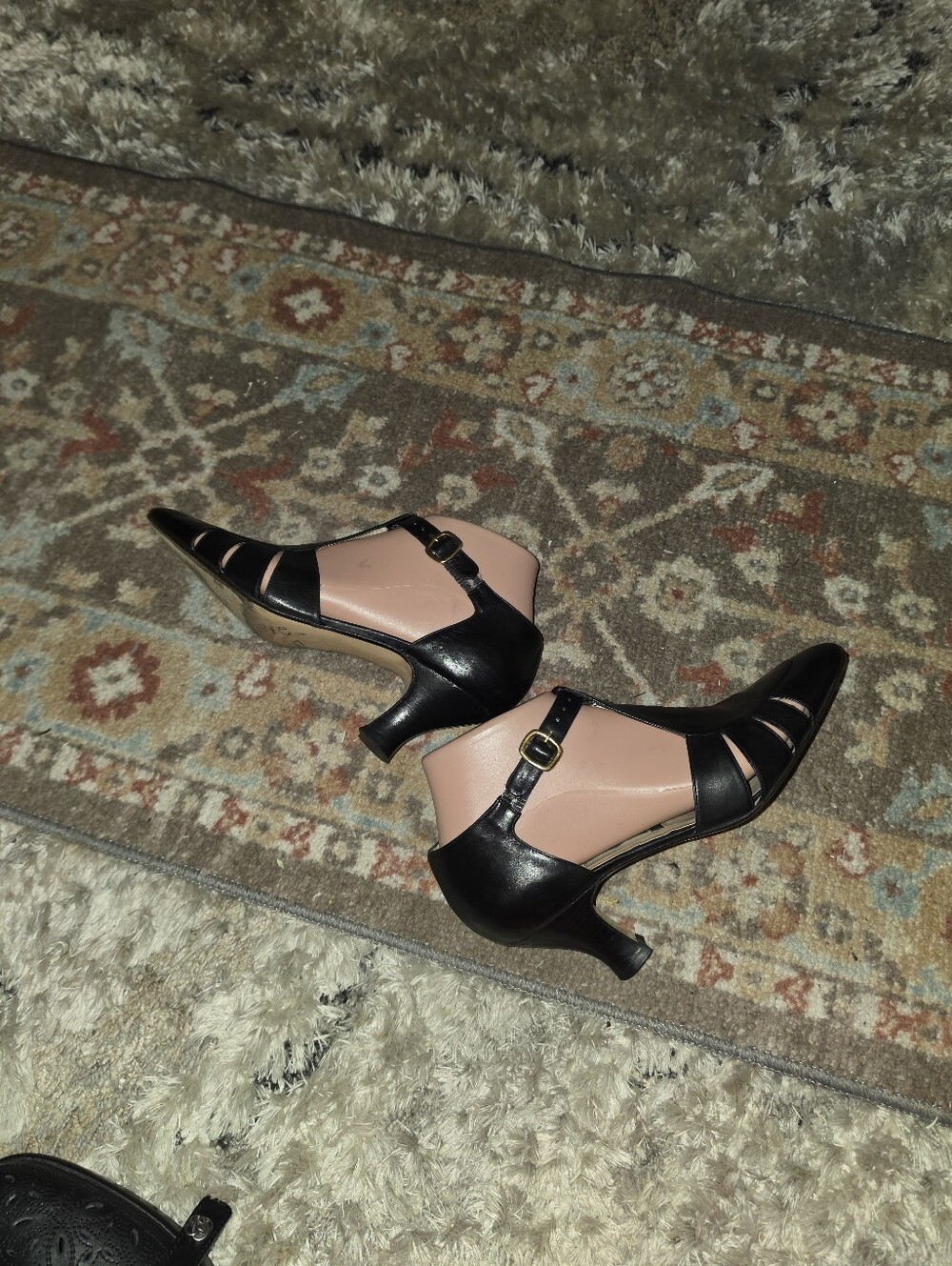 BALLY Super Cute Strappy Heels Black Leather Size 7 Pre-owned - Picture 4 of 6
